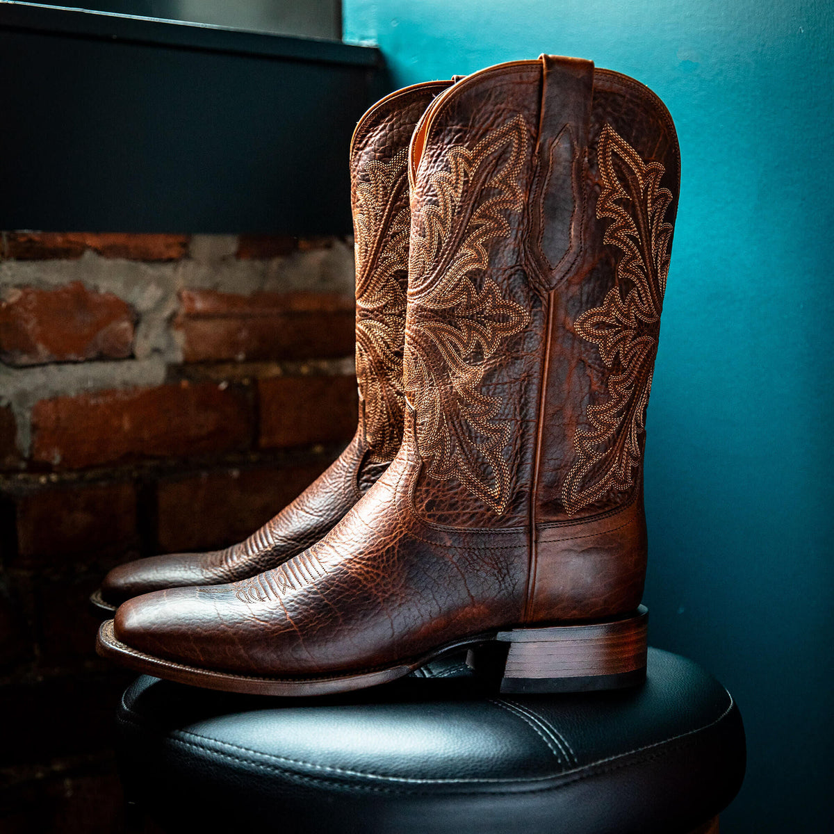 Ariat Exclusive Bench Made Bassett Cowboy Boot