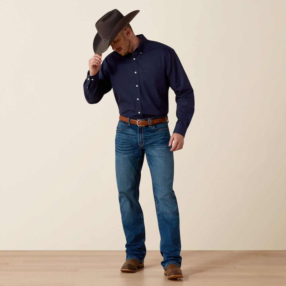 Ariat Exclusive Wrinkle Free Solid Classic Fit Shirt
