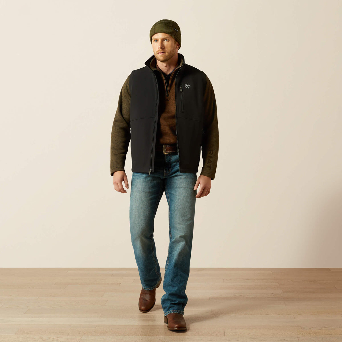 Ariat Deals Logo Softshell Vest