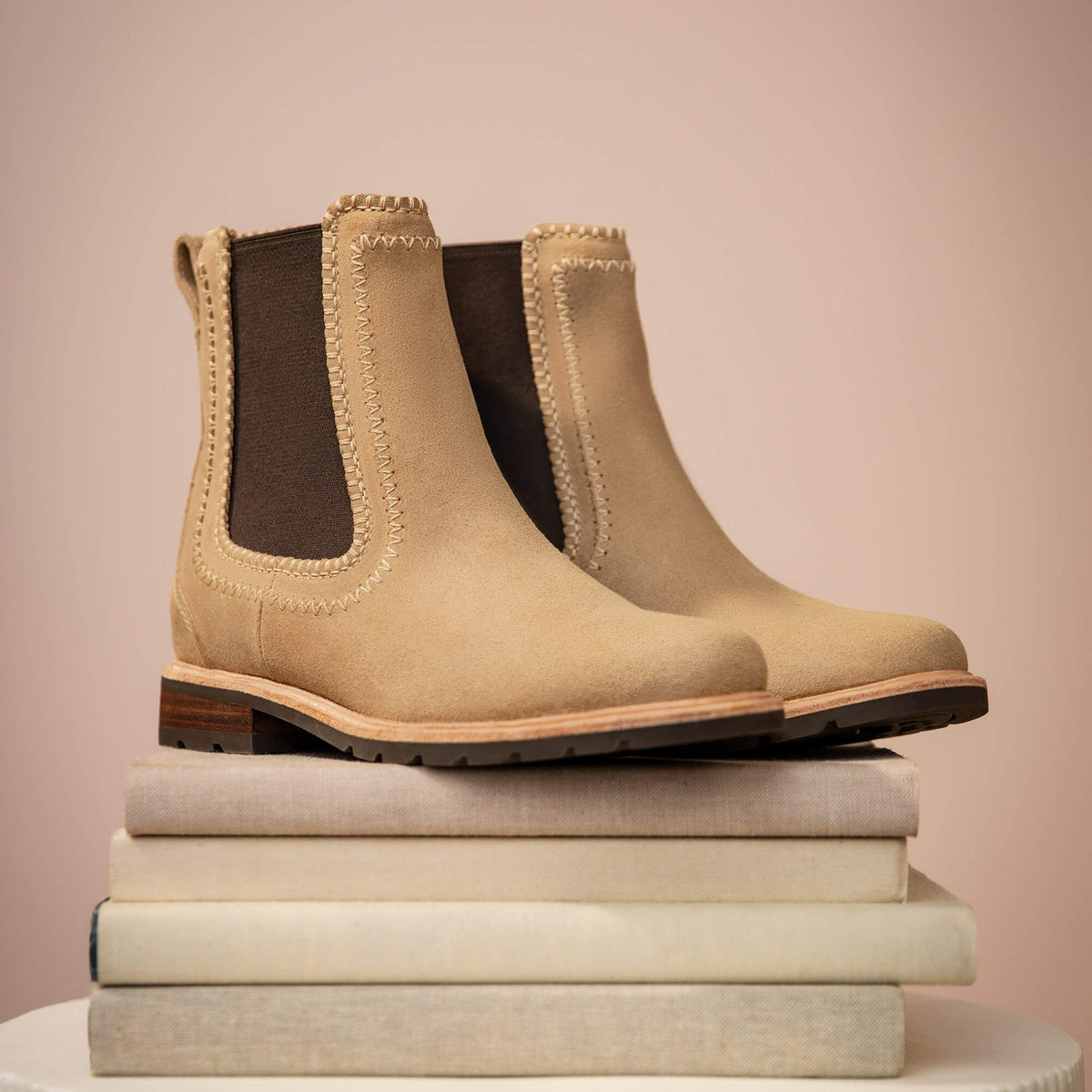 Ariat Smart Buy Wexford Whipstitch Chelsea Boot