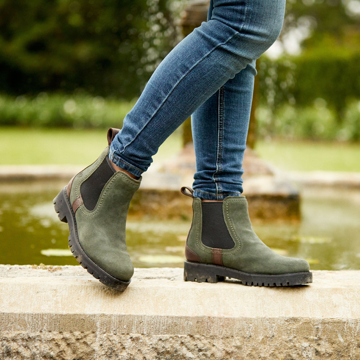 Ariat Quality Wexford Lug Waterproof Chelsea Boot