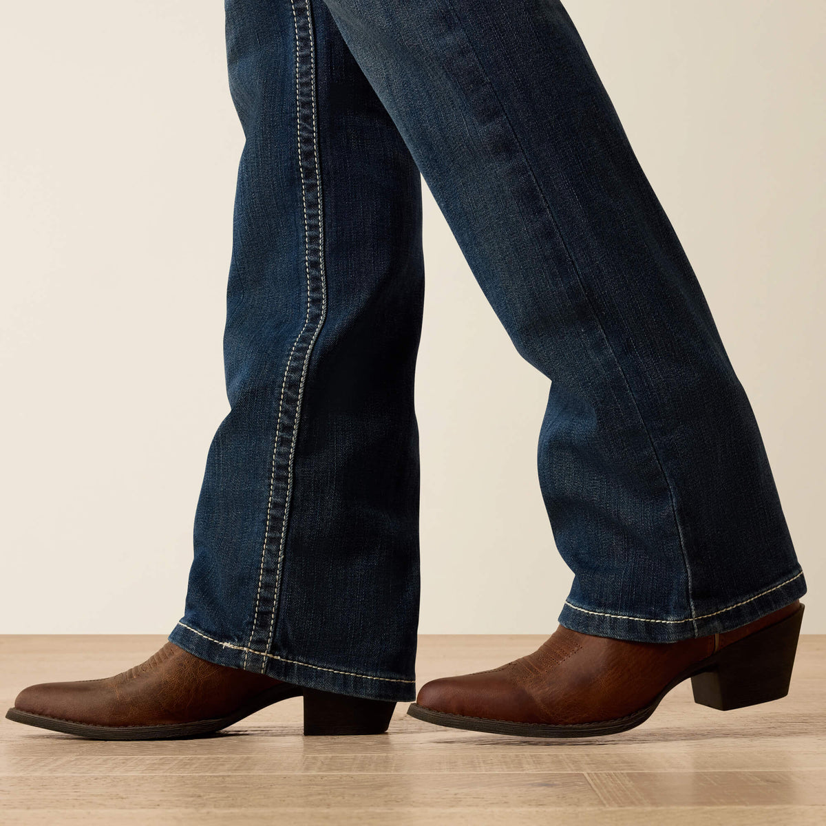 Ariat New Mid Rise Ivy Straight Leg Jean