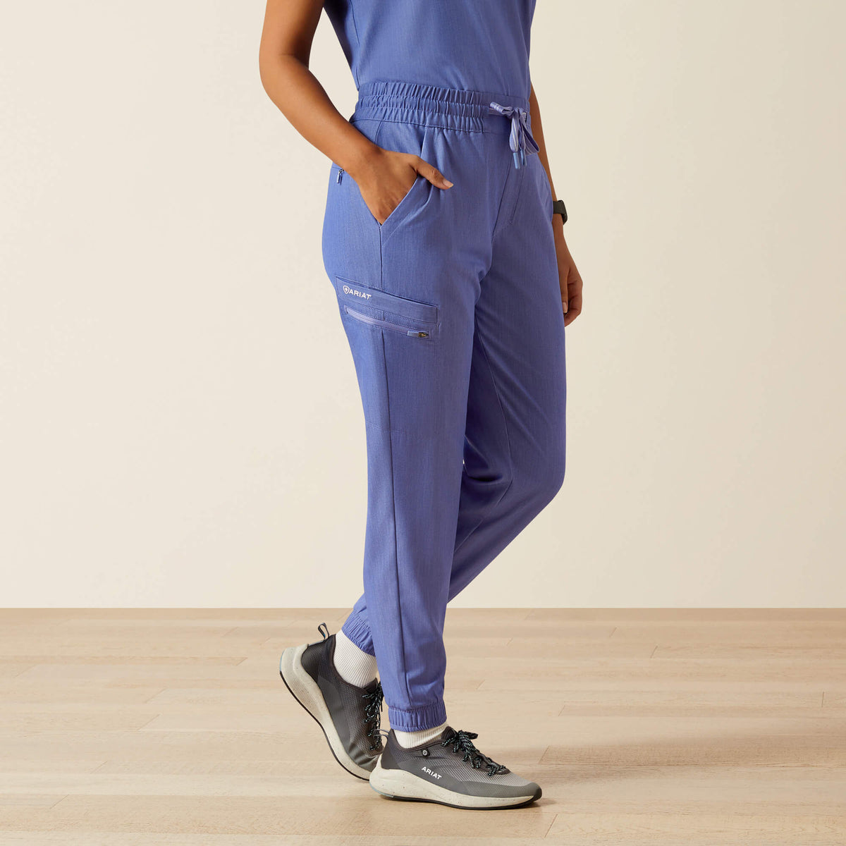 Ariat Trending Blackwell Cargo Stretch Jogger Scrub Pant