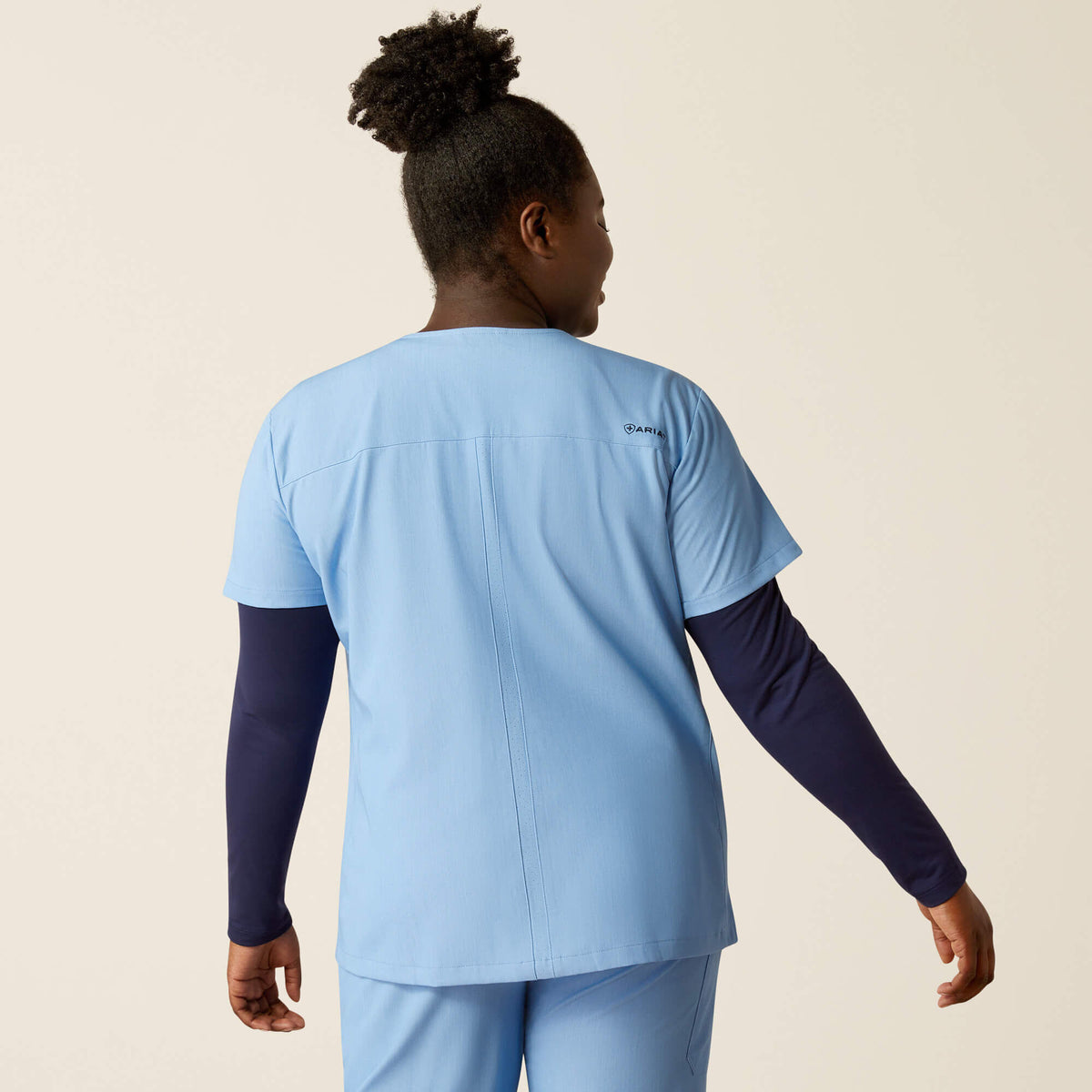 Ariat Premium Clara 6 Pocket Scrub Top