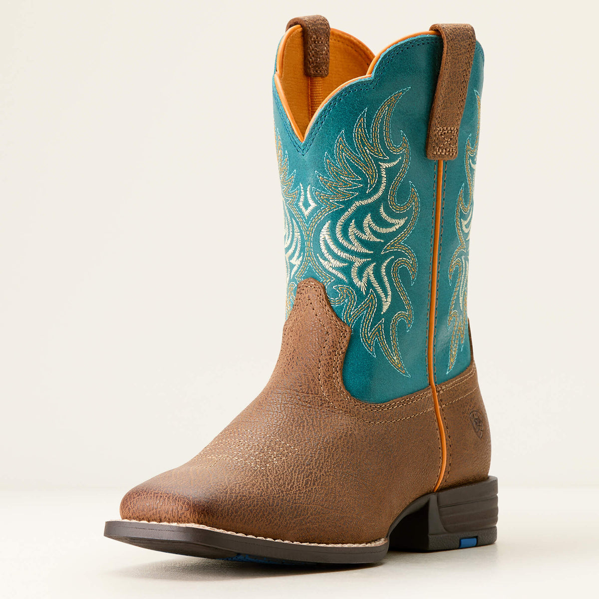 Ariat Featured Outrider