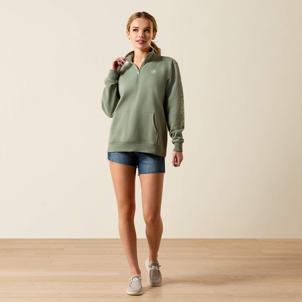 Ariat Discount Foundation Logo 1/2 Zip Sweatshirt