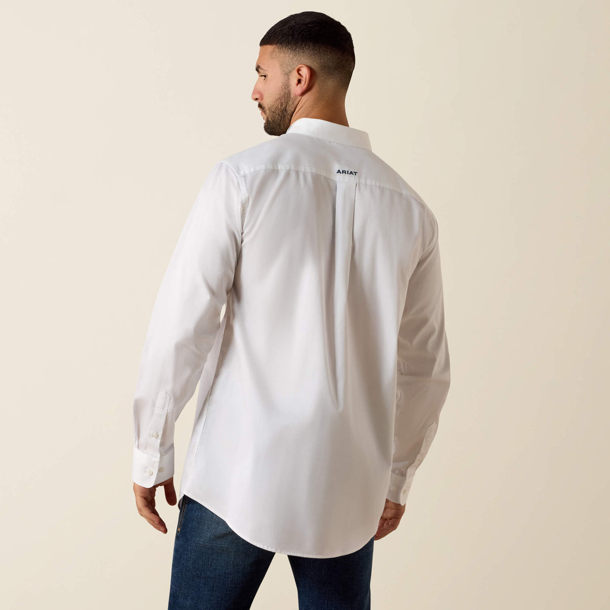 Ariat Exclusive Team Logo Lightweight Twill Fitted Shirt