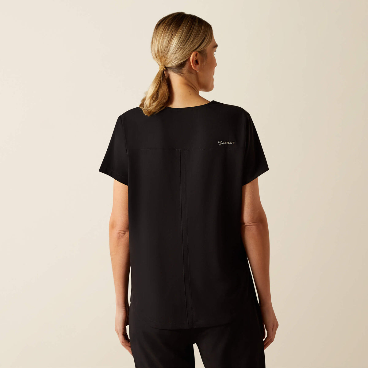Ariat Exclusive Beth Basic Scrub Top