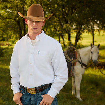 Ariat Recommended Wrinkle Free Solid Classic Fit Shirt