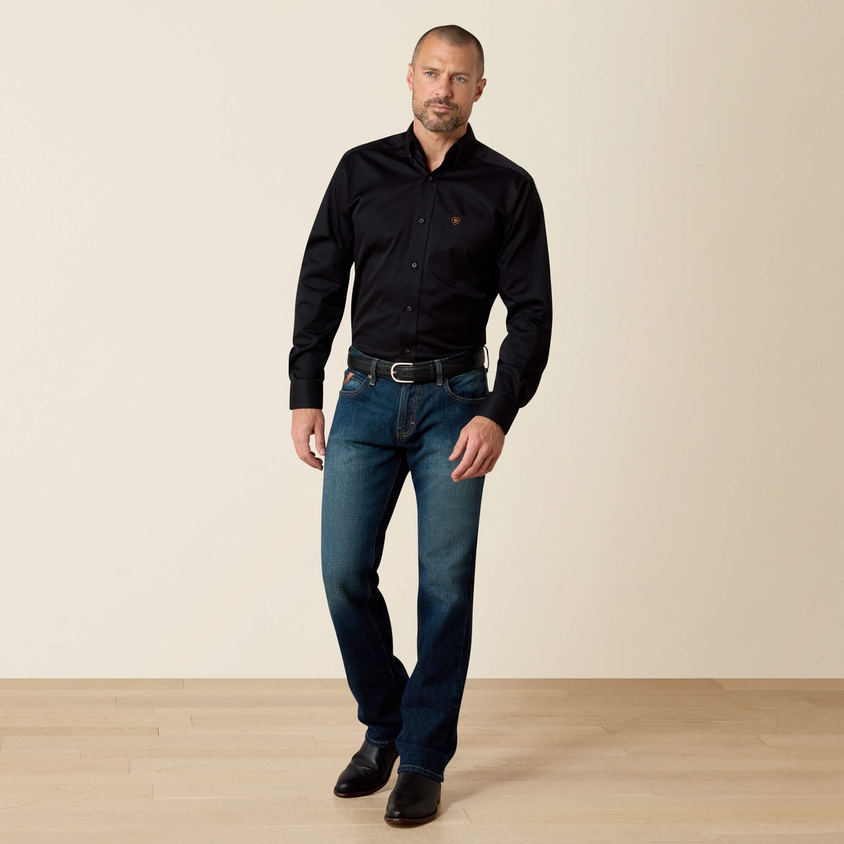 Ariat Featured Solid Twill Fitted Shirt