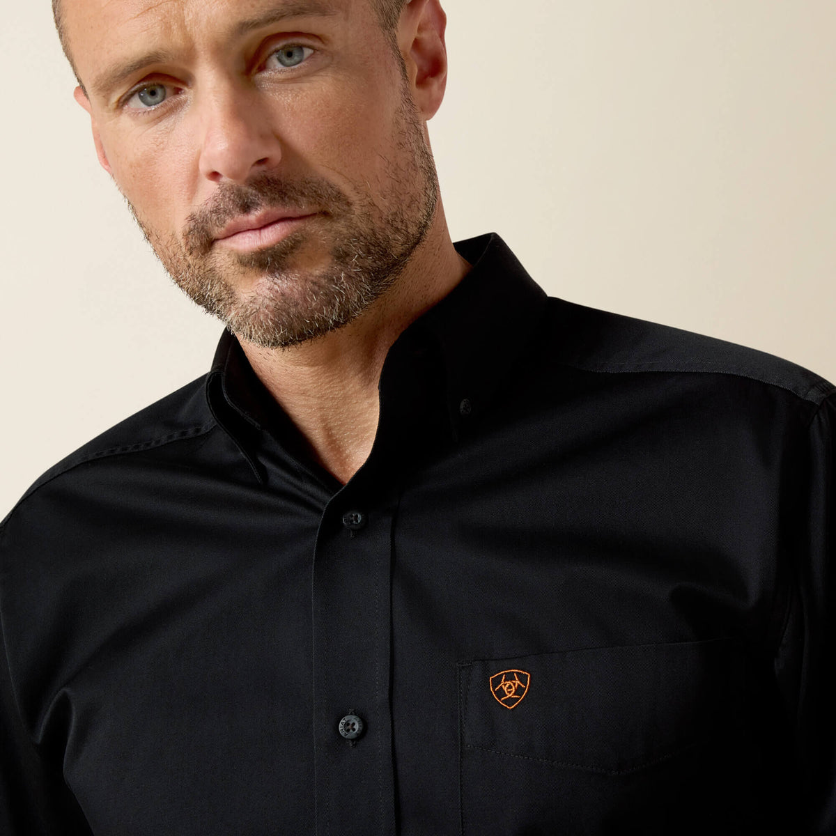 Ariat Featured Solid Twill Fitted Shirt