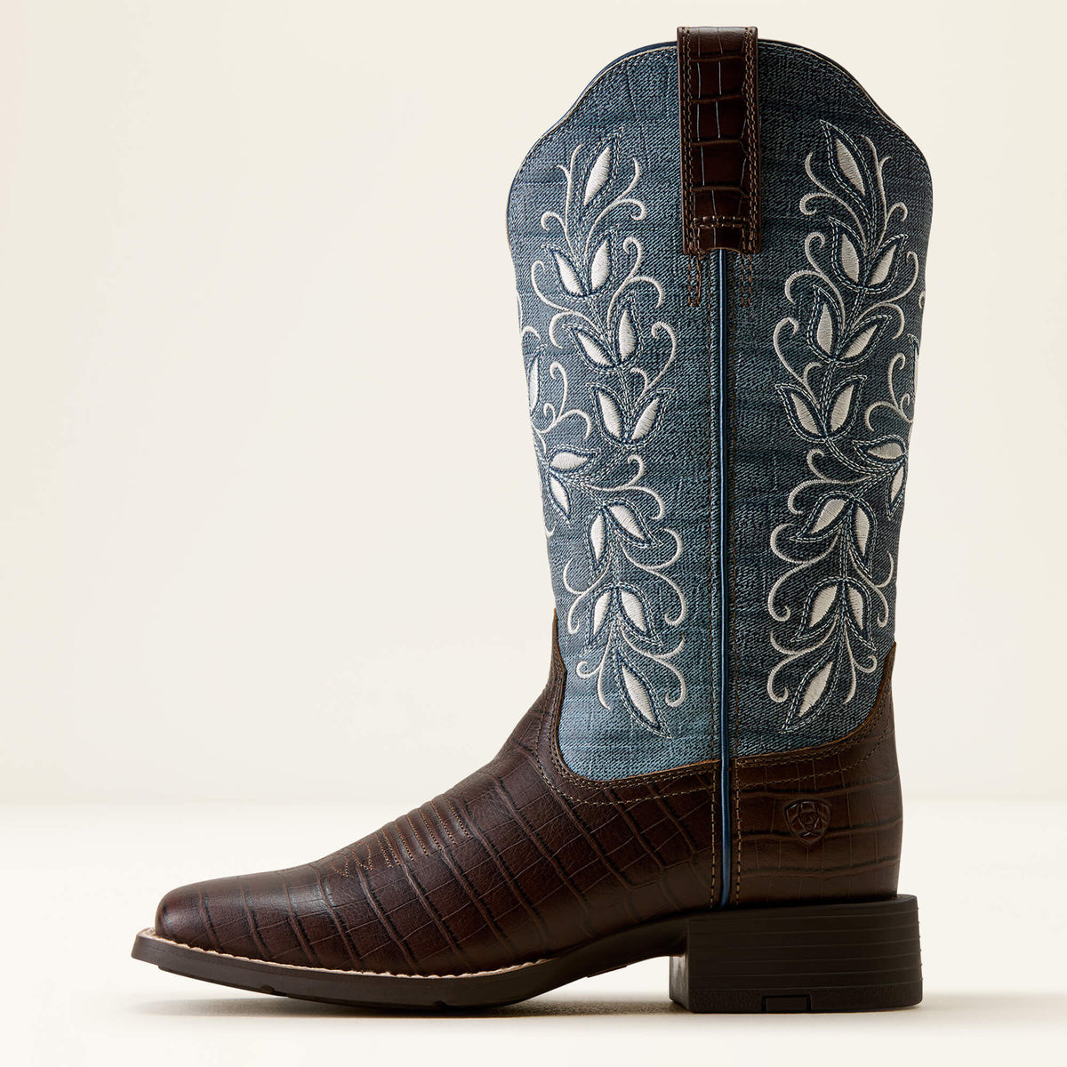 Ariat Essential Round Up Holly Wide Square Toe Western Boot