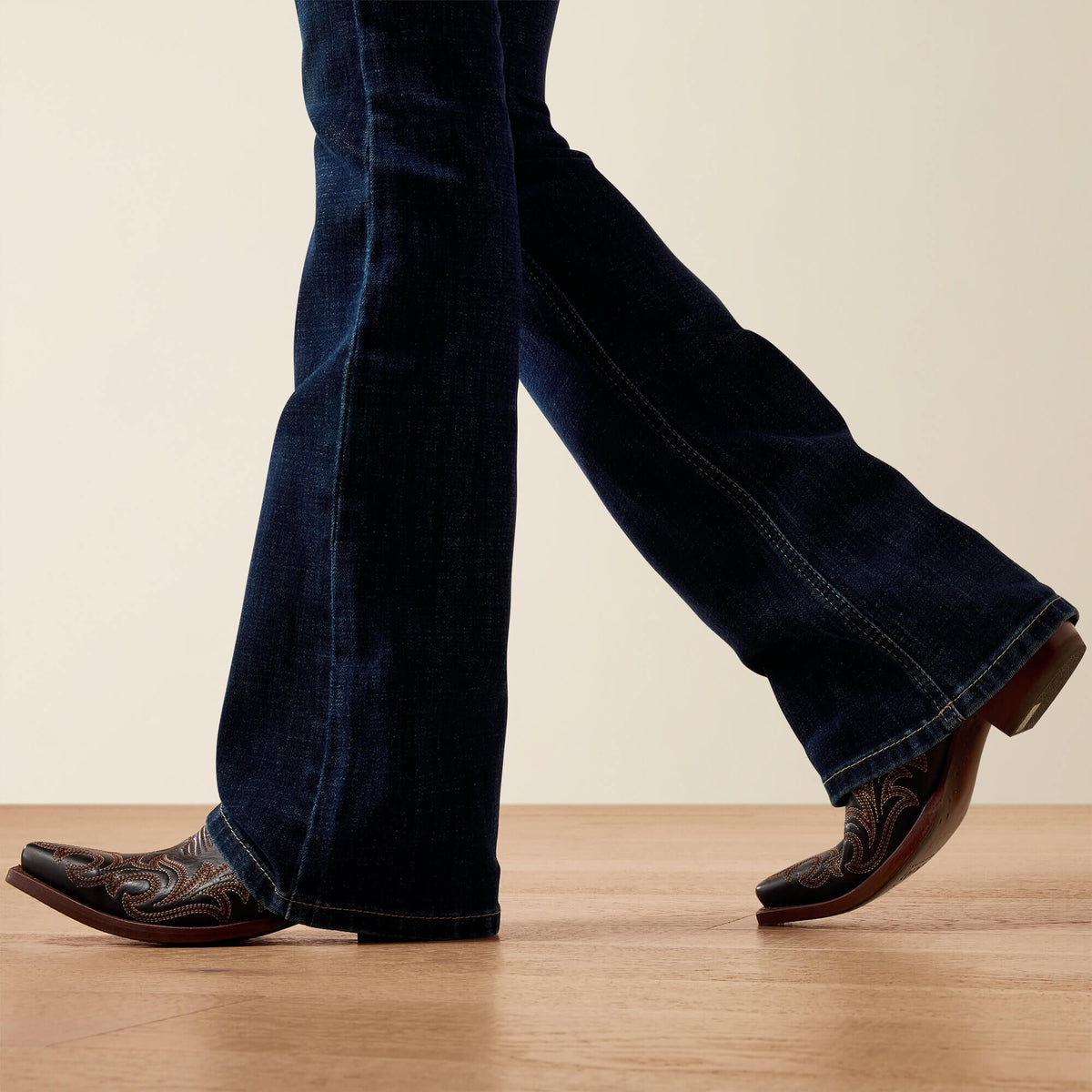 Ariat Top Pick Perfect Rise Celia Boot Cut Jeans