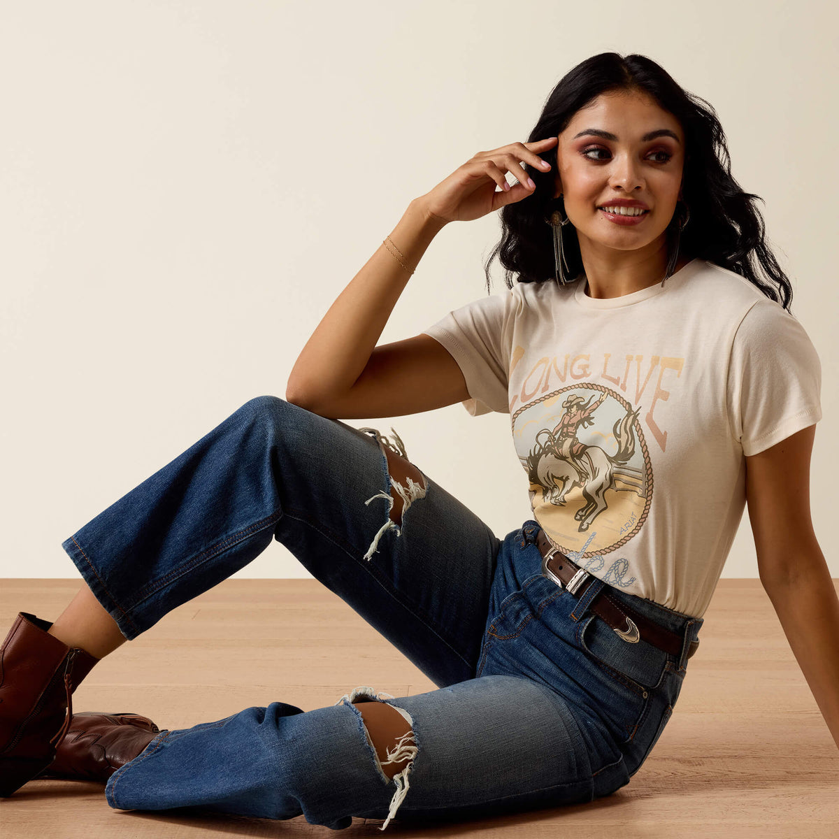 Ariat Quality Ultra High Rise Relaxed Tomboy Straight Leg Jeans