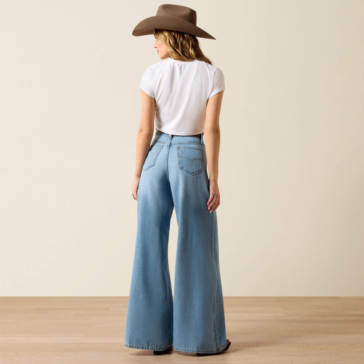 Ariat Special Offer Ultra High Rise Calamity Comfort Wide Leg Jeans