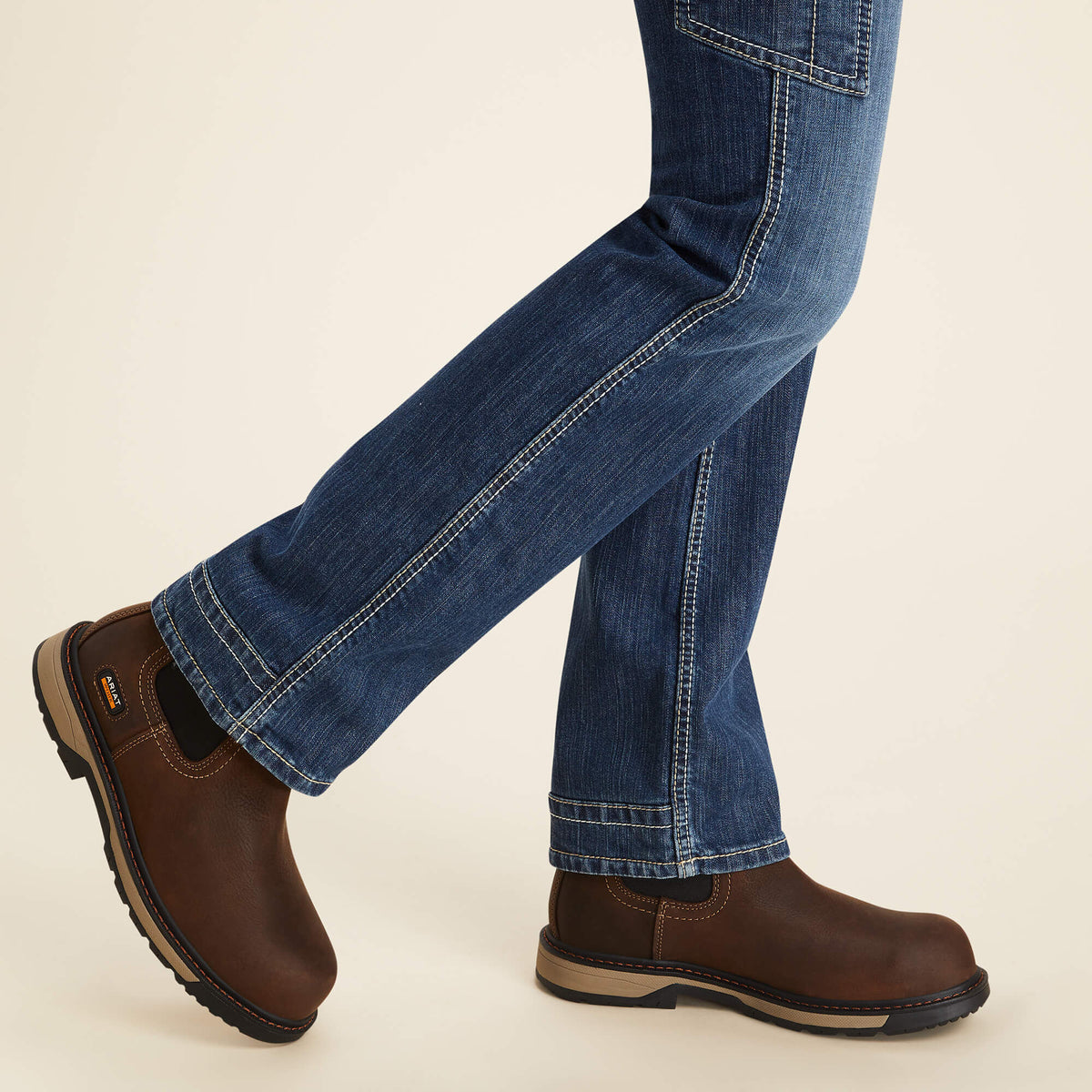 Ariat Popular FR Perfect Rise Perfect Rise DuraLight Stretch Cell Phone DuraStretch Straight Leg Jeans