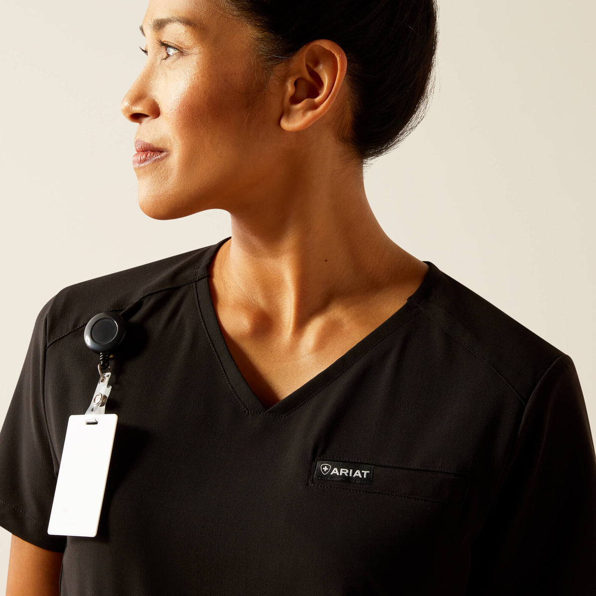 Ariat Smart Buy Clara 6 Pocket Scrub Top